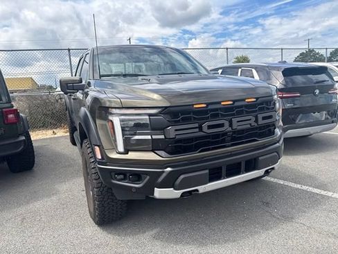 Used 2025 Ford F150 Raptor AWD/4WD image 5
