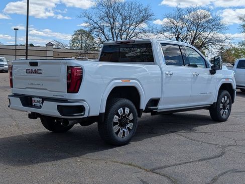 New 2026 GMC Sierra 3500 Denali w/ Denali Reserve Package AWD/4WD image 17