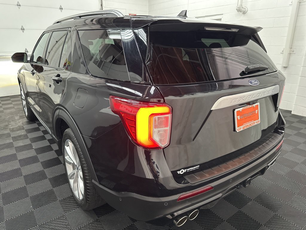 Used 2024 Ford Explorer Platinum w/ Technology Package AWD/4WD image 7