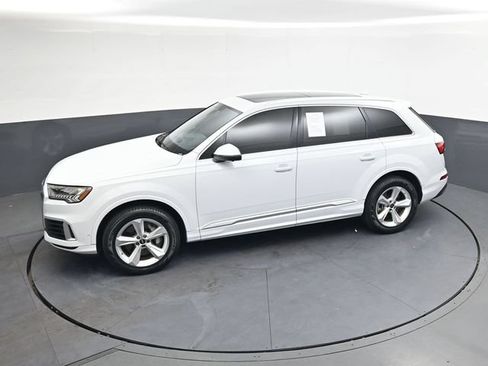Used 2023 Audi Q7 3.0T Premium w/ Convenience Package AWD/4WD image 28