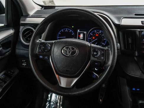 Certified 2018 Toyota RAV4 LE image 15