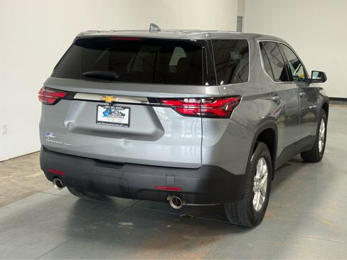 Used 2023 Chevrolet Traverse LS AWD/4WD image 7