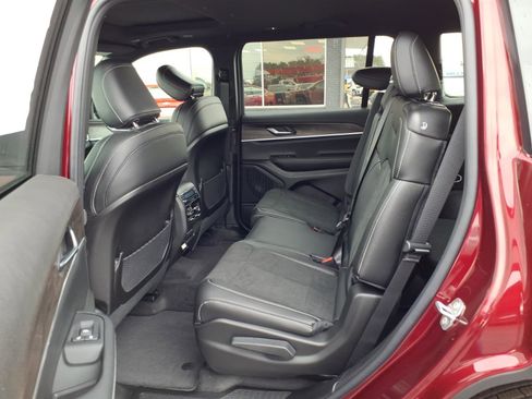New 2026 Jeep Grand Cherokee L 4WD image 7