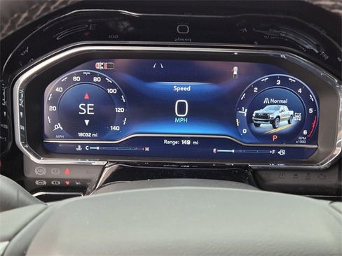 Used 2025 Chevrolet Silverado 1500 ZR2 w/ Technology Package image 19