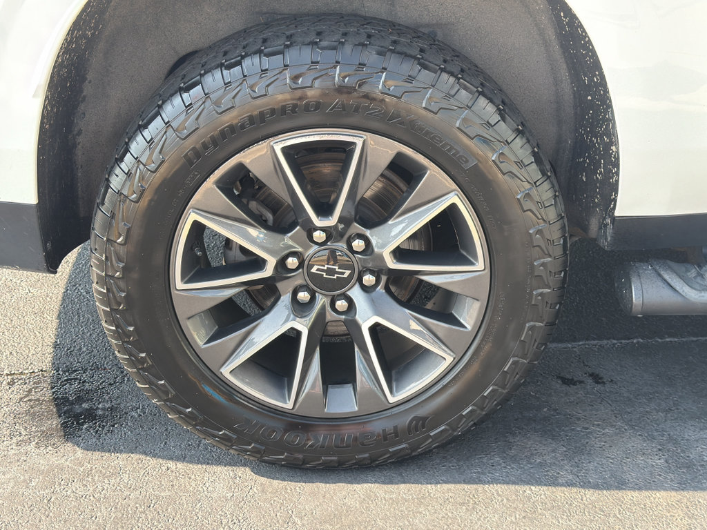 Used 2022 Chevrolet Suburban Z71 AWD/4WD image 33