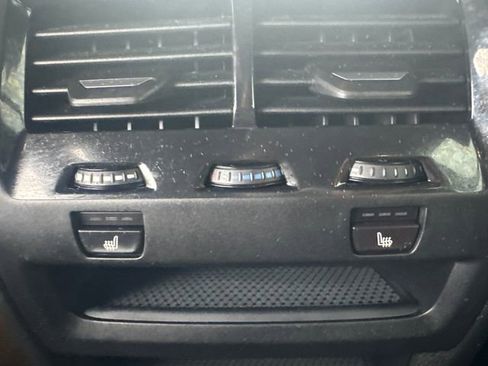 Used 2024 BMW X5 xDrive40i w/ Parking Assistance Package image 21