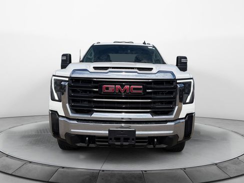 Used 2024 GMC Sierra 2500 Pro AWD/4WD image 7
