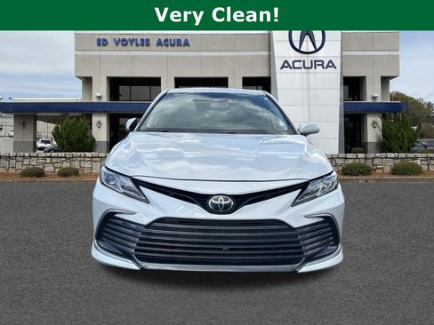 Used 2024 Toyota Camry LE w/ Convenience Package FWD image 2