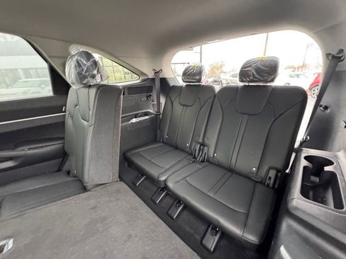 New 2026 Kia Sorento S image 9