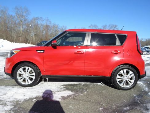 Used 2014 Kia Soul + image 8
