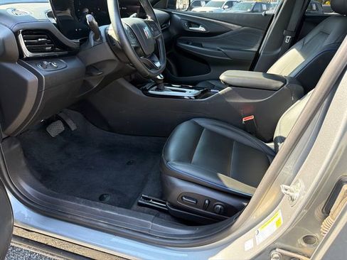 Used 2025 Buick Envista Sport Touring w/ Convenience I Package image 9