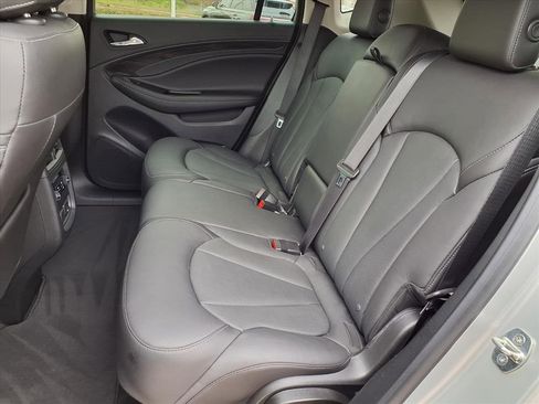 Used 2019 Buick Envision Essence image 24