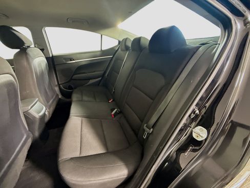 Used 2019 Hyundai Elantra SE w/ Cargo Package image 24