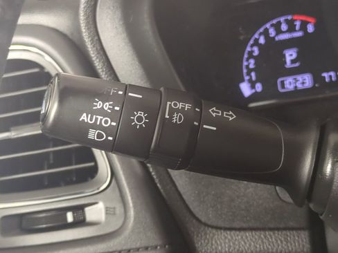 Used 2019 Honda HR-V EX-L image 27