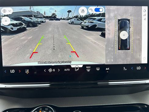 New 2025 Ford Expedition Active image 18