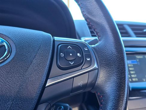 Used 2015 Toyota Camry XSE image 33