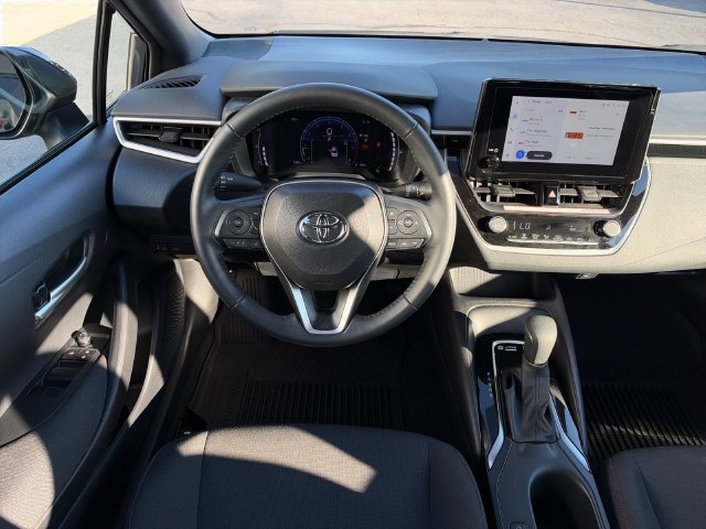 Used 2026 Toyota Corolla SE FWD image 12