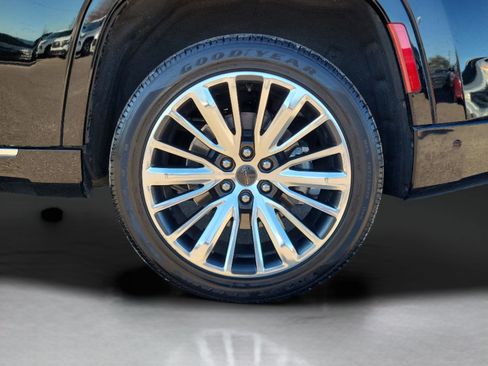 Used 2022 Jeep Grand Wagoneer Series III image 40