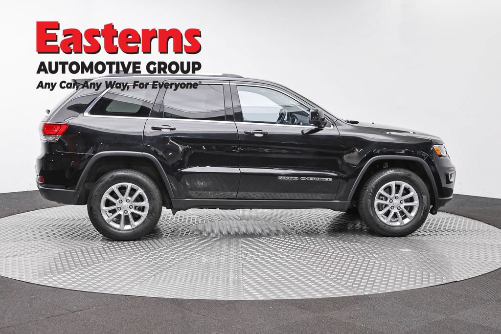 Used 2021 Jeep Grand Cherokee Laredo AWD/4WD image 6