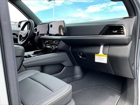 New 2026 Chevrolet Tahoe Premier AWD/4WD image 9