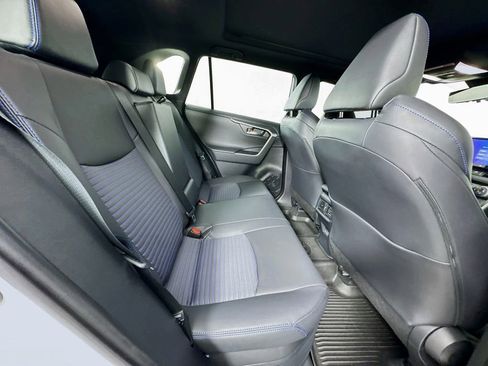 Used 2025 Toyota RAV4 XSE w/ Advanced Technology Package image 28