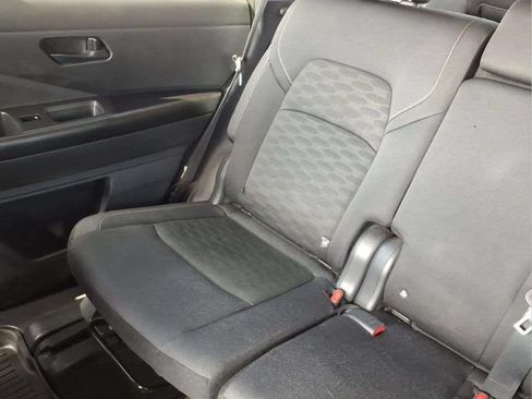 Used 2024 Nissan Pathfinder S AWD/4WD image 17