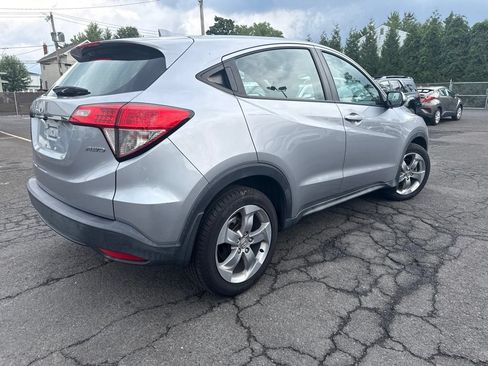 Used 2019 Honda HR-V LX image 4