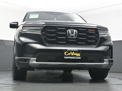 Used 2025 Honda Pilot TrailSport image 50