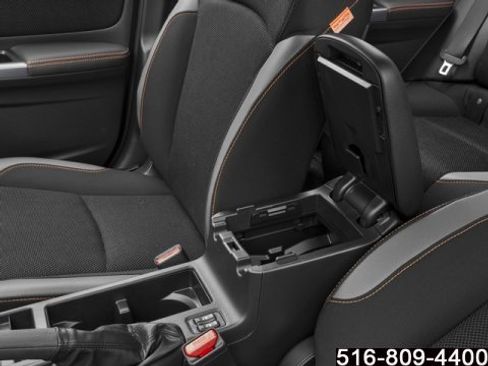 Used 2017 Subaru Crosstrek 2.0i Limited image 19