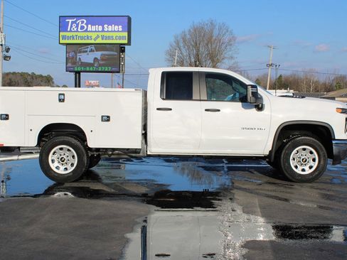 Used 2024 Chevrolet Silverado 3500 W/T w/ WT Convenience Package image 9