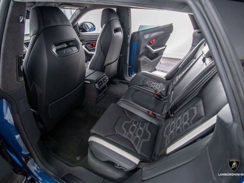 Used 2025 Lamborghini Urus SE image 73