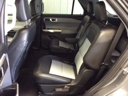 Used 2023 Ford Explorer XLT w/ Equipment Group 202A image 34