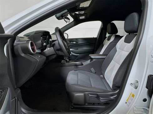 New 2026 Chevrolet Trax RS w/ Driver Confidence Package image 12