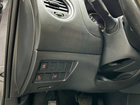 Used 2019 Nissan Pathfinder SV image 27