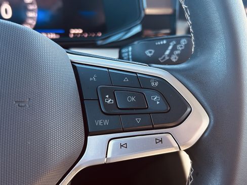 Used 2025 Volkswagen Taos S image 21