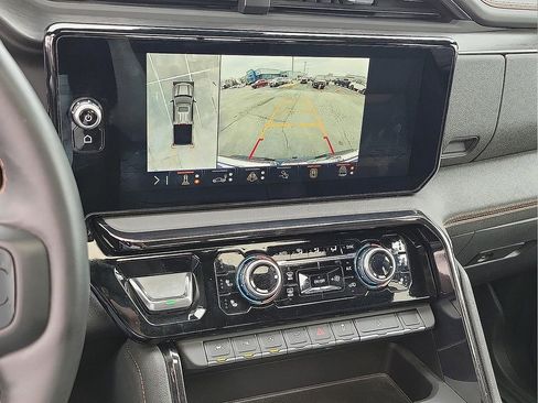 Used 2024 GMC Sierra 1500 AT4 w/ Technology Package image 16