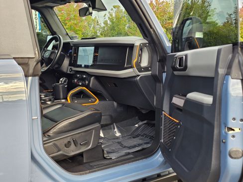 Used 2023 Ford Bronco Badlands AWD/4WD image 14