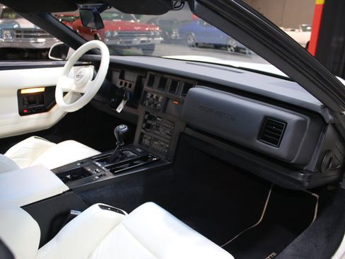 Used 1988 Chevrolet Corvette Coupe image 42