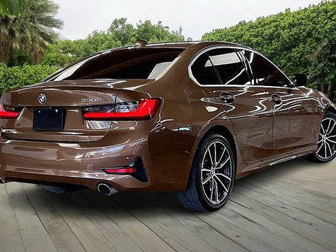 Used 2019 BMW 330i xDrive Sedan w/ Convenience Package image 2