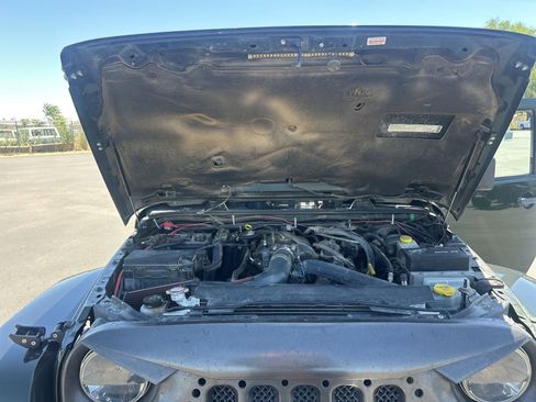 Used 2010 Jeep Wrangler Sahara w/ Trailer Tow Group AWD/4WD image 4