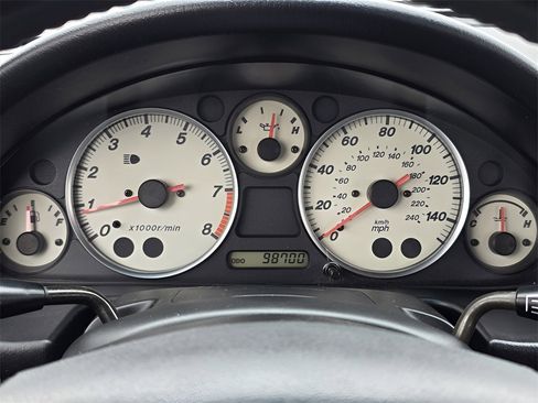 Used 2005 MAZDA MX-5 Miata LS image 25