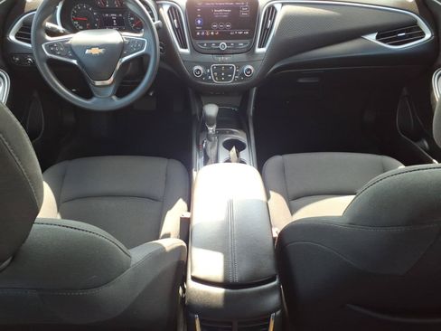 Used 2024 Chevrolet Malibu LT FWD image 18