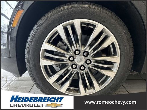 Certified 2017 Cadillac XT5 Premium Luxury image 10