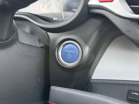 Certified 2024 Toyota Sienna XSE image 7