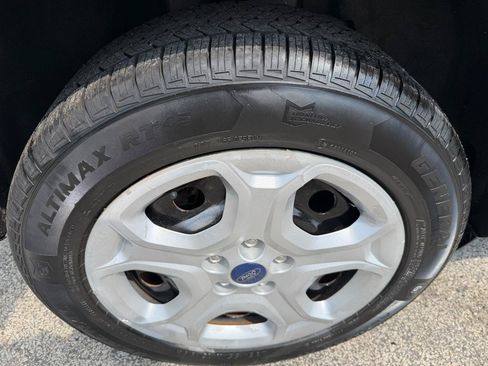 Used 2017 Ford Escape S FWD image 5
