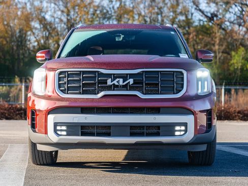Used 2023 Kia Telluride SX Prestige image 3