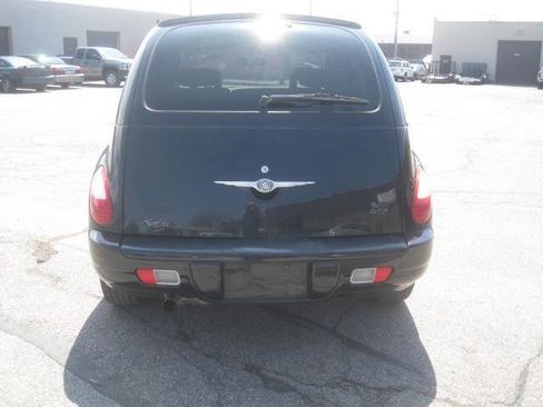 Used 2007 Chrysler PT Cruiser Touring w/ Fleet Value Group I FWD image 6