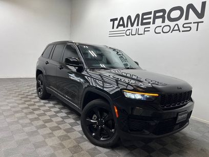 Used 2023 Jeep Grand Cherokee Altitude