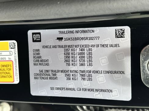 Used 2025 GMC Yukon Elevation RWD image 30