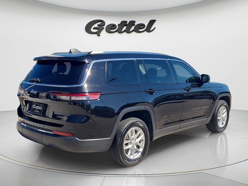 Used 2021 Jeep Grand Cherokee L Laredo w/ Luxury Tech Group I image 4